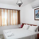 Aparthotel Aktur