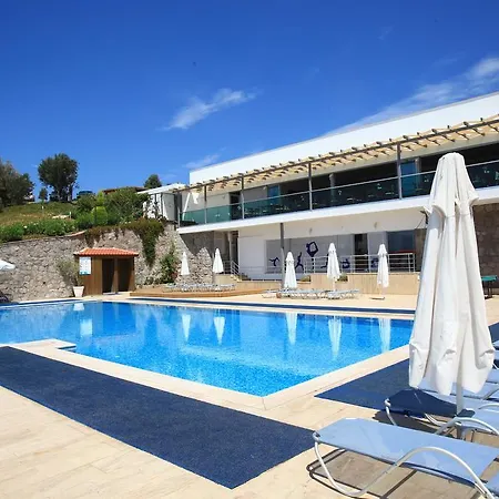 阿卡特尔公寓式酒店 3* 比特兹