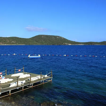 阿卡特尔公寓式酒店 比特兹