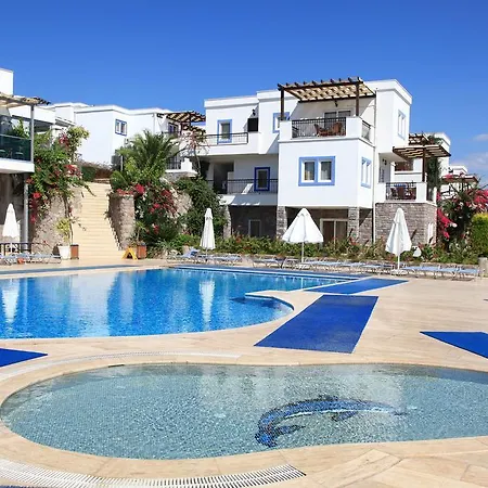 阿卡特尔公寓式酒店 3* 比特兹