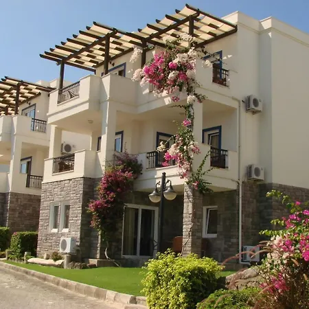Apartahotel Aktur 3*