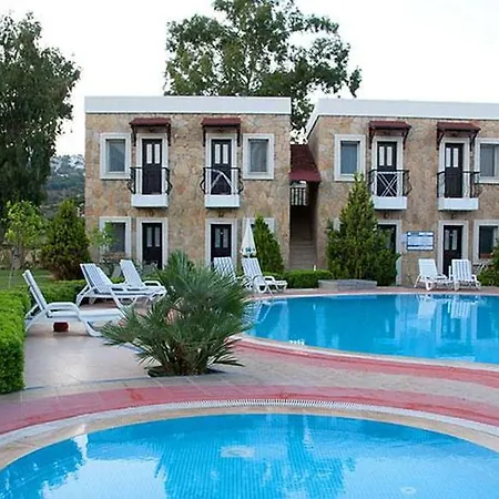 阿卡特尔公寓式酒店 比特兹