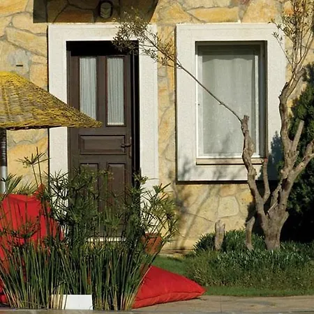 Aktur Aparthotel 3*