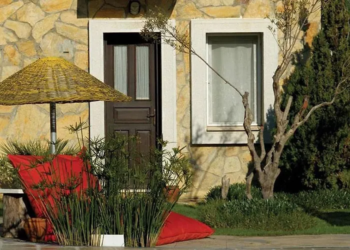 Aktur Apartahotel 3*